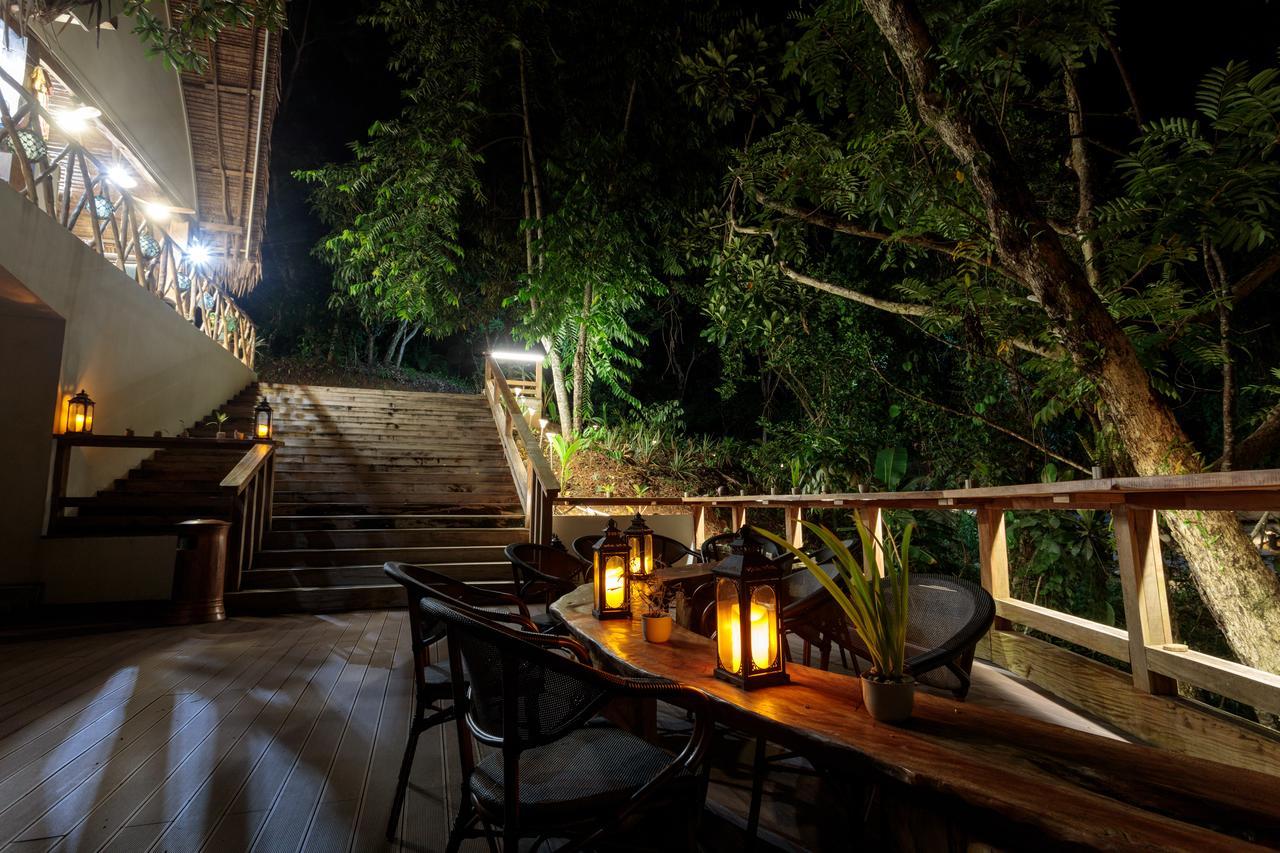 Beluu Sea View Resort Koror Eksteriør billede